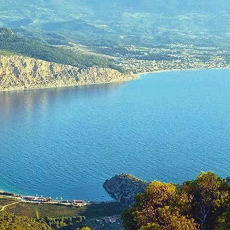 Alepokhori Beach Stunning With Olympic Pool Stérna